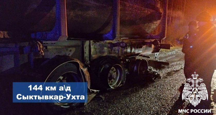 На трассе в Коми загорелся грузовой тягач МАЗ