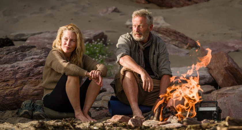 «Соленая тропа»: всероссийская премьера духоподъемной истории о настоящем счастье с Джиллиан Андерсон и Джейсоном Айзексом