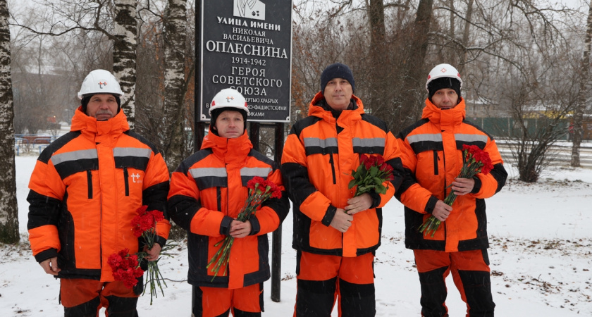 Энергетики Сыктывкарских тепловых сетей реконструировали памятный знак Герою Советского Союза Николаю Оплеснину