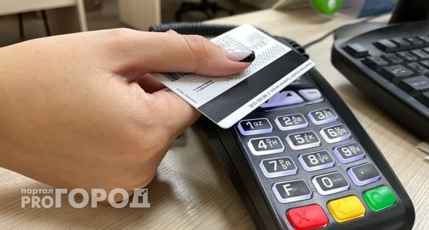 В Сыктывкаре рецидивист получил год тюрьмы за кражу и использование банковской карты
