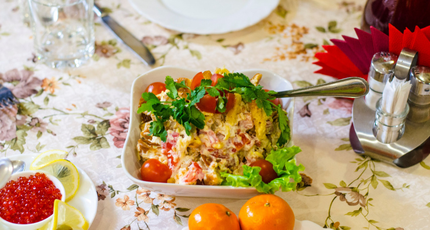 Новогодний стол 2026: Забудьте про оливье! Салат "Новогоднее Наслаждение" – хит сезона и ваш талисман удачи в год Огненной Лошади