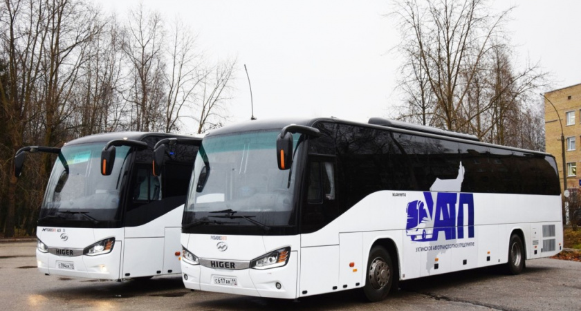 Два современных автобуса начали курсировать между Ухтой и Сыктывкаром