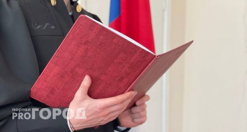 Водитель грузовика получил год принудительных работ за смерть рабочего при разгрузке в Коми