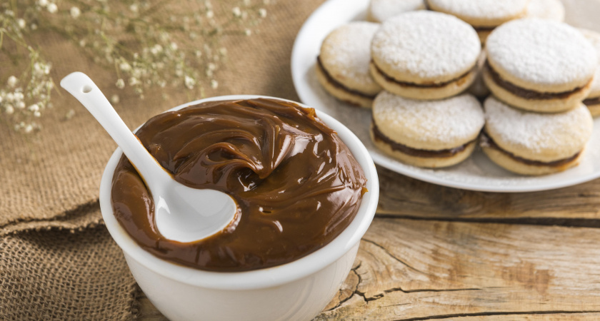 Иностранцы пробуют - и не могут оторваться почему в США варёнку продают в русских магазинах по цене золота