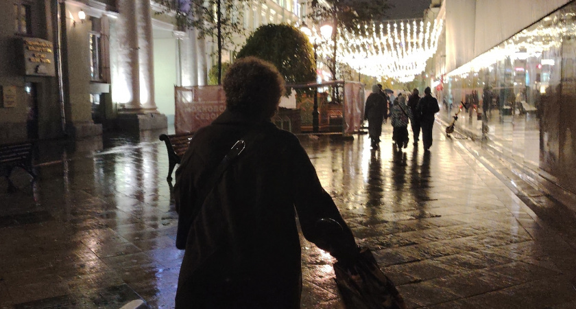 "Сто друзей – это целый музей": Почему с возрастом мы отдаляемся от людей. поэзия мудрости от Левитанского