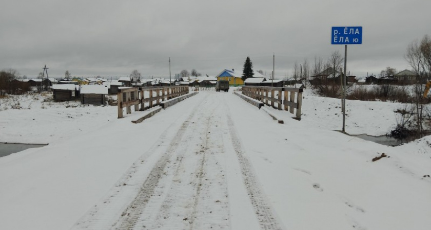 В Коми реконструировали автомобильный мост через реку Ёла