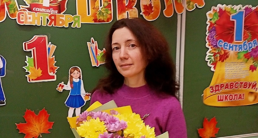 “Супергерой в плаще из блесток”: история сыктывкарского педагога, которая умеет превращать уроки в увлекательные приключения