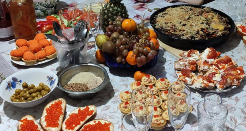 Как задобрить Огненную Лошадь в 2026: создаем праздничный стол, привлекающий удачу