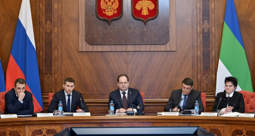 В Сыктывкаре возле детского медучреждения сделают освещение после обращения родителей 