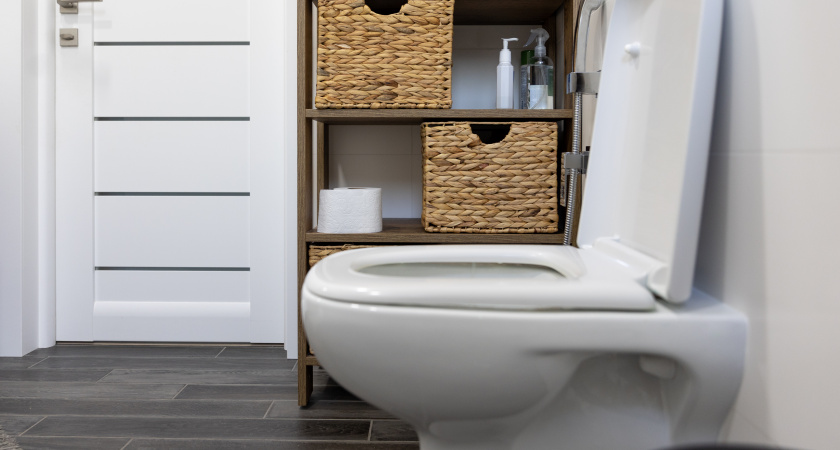 Это аптечное средство легко удалит ржавый налет в унитазе – точно есть в каждом доме