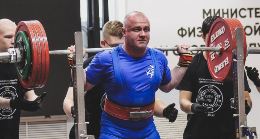 В Сыктывкаре спортсмены из Коми завоевали 11 медалей на соревнованиях по пауэрлифтингу