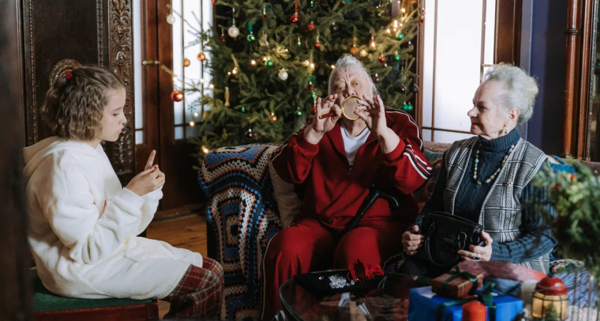 «Одна дома 3»: долгожданное продолжение новогодней семейной комедии с Виталией Корниенко и Амирчиком