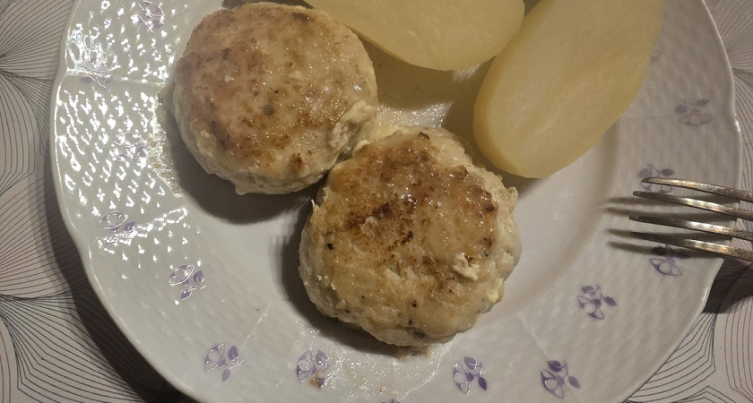 Куриные котлеты по-еврейски: история одного кулинарного совершенства - готовлю только так