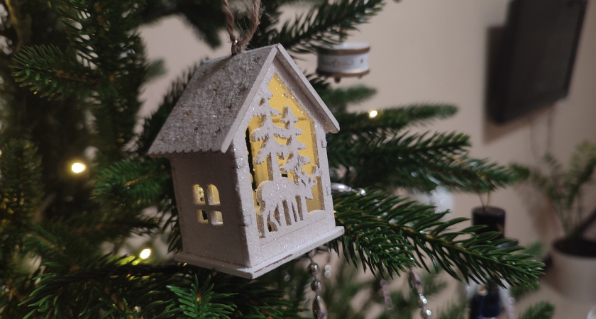 Праздновать Новый год с друзьями больше не модно: теперь принято делать иначе