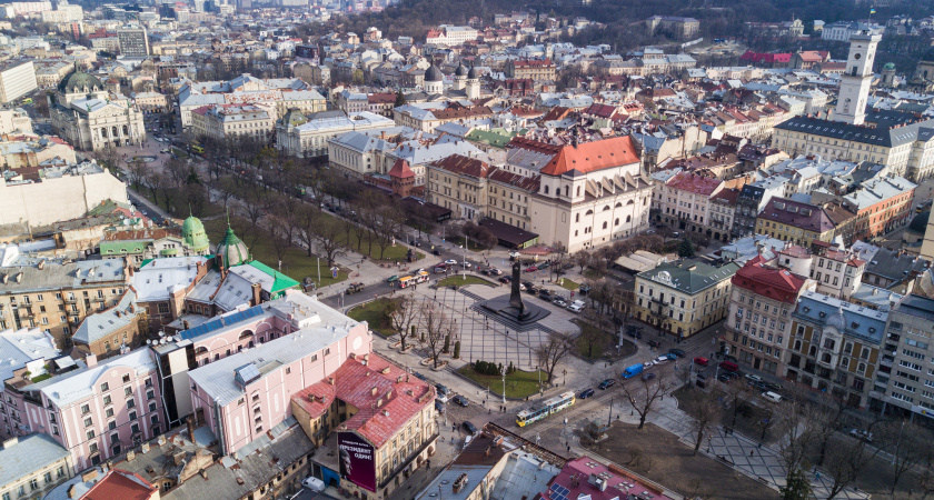 Какой город в народе называют самой уродливой европейской столицей: за что его так "обижают" туристы