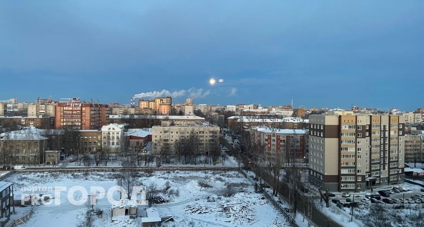 В нескольких районах Коми из-за сильных морозов отменили занятия в школах
