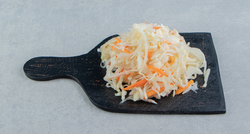 Как сделать квашеную капусту по-настоящему вкусной: три простых правила - готовлю только так