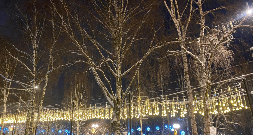 Светомузыкальные шоу, концерты и дискотеки заполнят новогодние каникулы в Сыктывкаре