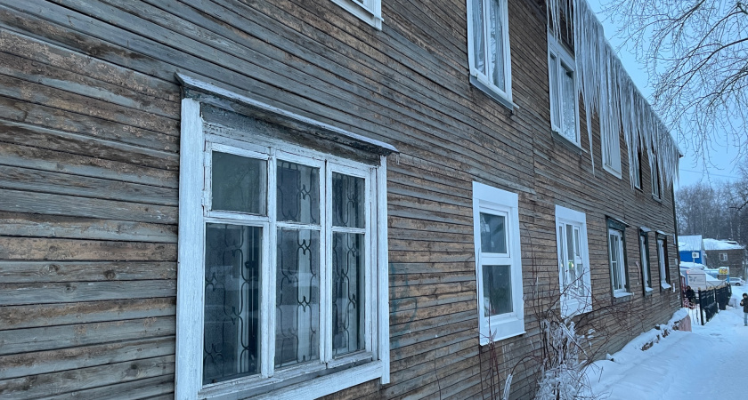 Семью в Коми после долгих лет ожиданий хотят переселить в старый барак