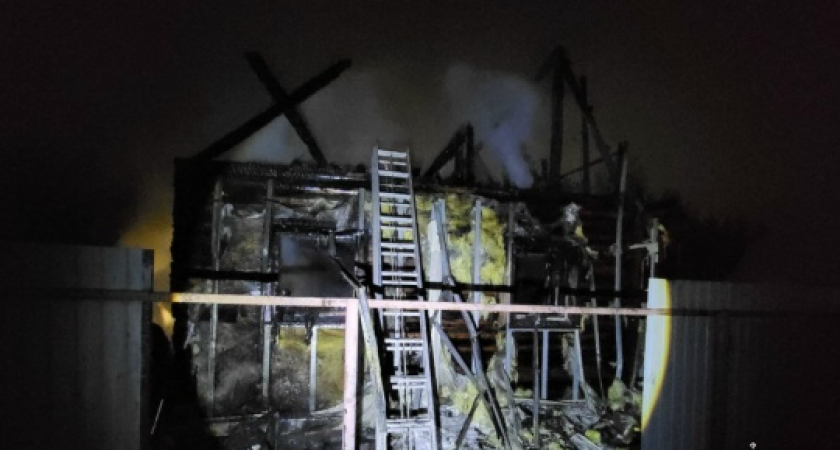 В Сыктывкаре из-за неисправного электрооборудования сгорела дача