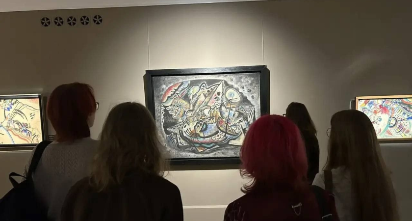 Новогодний культурный бум: "Пушкинская карта" покорила сердца тысяч сыктывкарских школьников