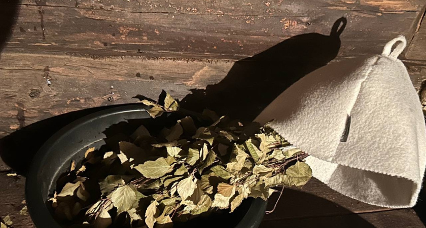 Не минвата и не опилки: вот чем утепляют потолок в бане деревенские гении - лучше любых современных материалов