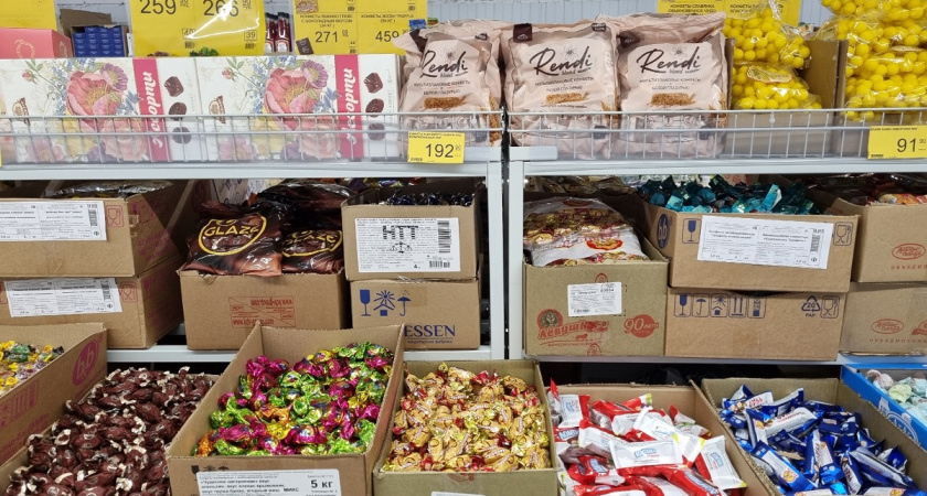 Обзор иранских конфет из "Светофора": вкуснейший клад с натуральным составом за копейки