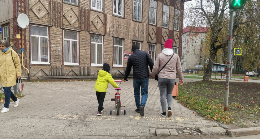 Будут одиноки до самой старости: список женских имен, которые не найдут свою любовь