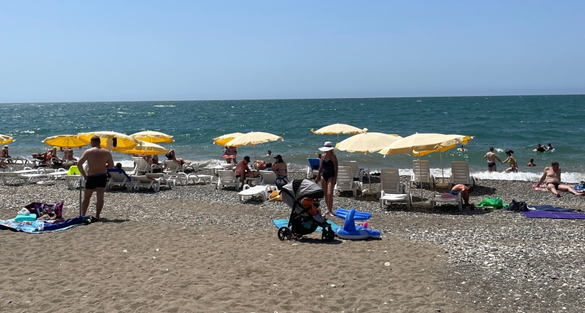 Этот курорт на Черном море легко заменит Анапу — чистейшие пляжи и без толп туристов