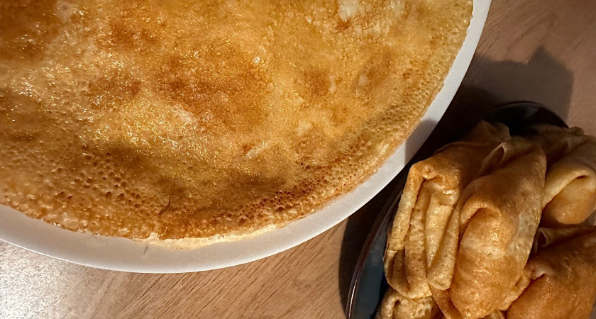 Легкий завтрак для детей перед школой — готовим изумительные оладьи на кефире, как у бабушки, и всего за 20 минут