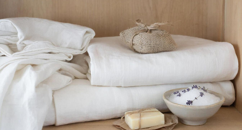 Беру соду, кофе и еще один ингредиент: 3 простых средства - и постельное белье благоухает, как в отеле