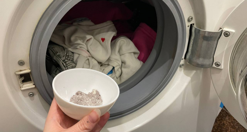 Стоят 4 копейки, а стирают даже лучше элитных: 5 лучших стиральных порошков по версии Роскачества
