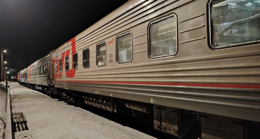 Входим, а наши места заняты мамой с ребенком. Случай в поезде