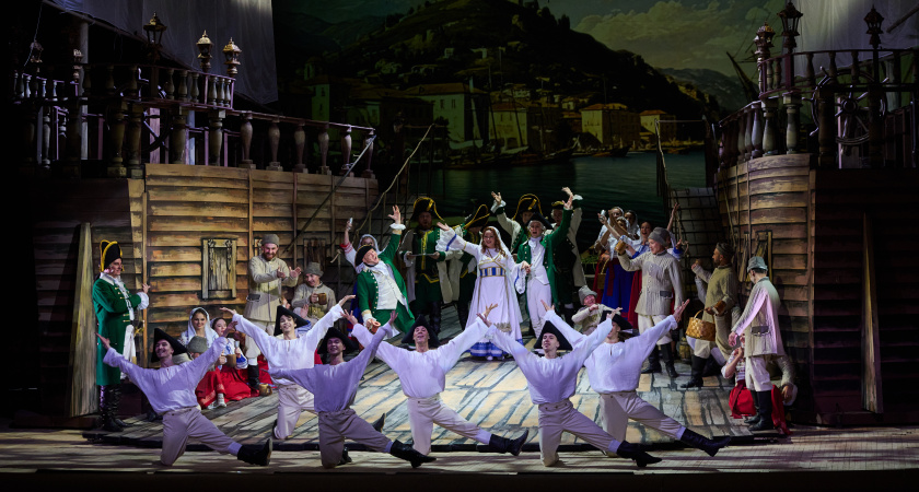 Академический театр оперы и балета Республики Коми приглашает на военно-историческую музыкальную мелодраму «Роза ветров. Виват, Адмирал!»