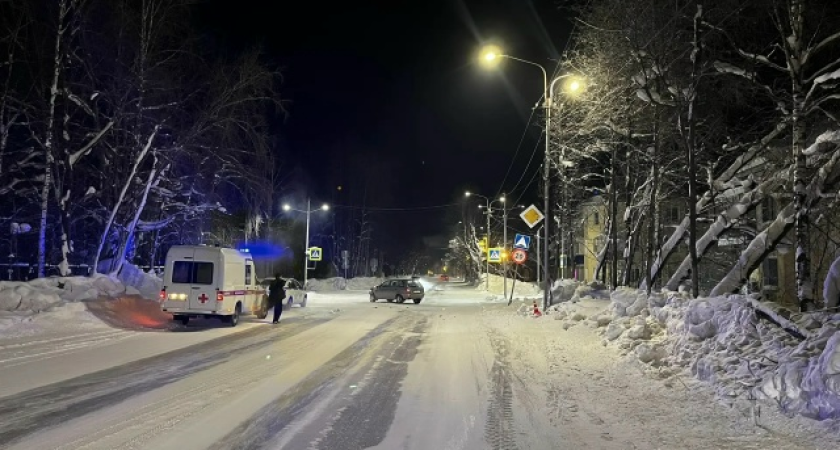 В Коми водитель на «Ладе» сломал ключицу, врезавшись в фонарный столб
