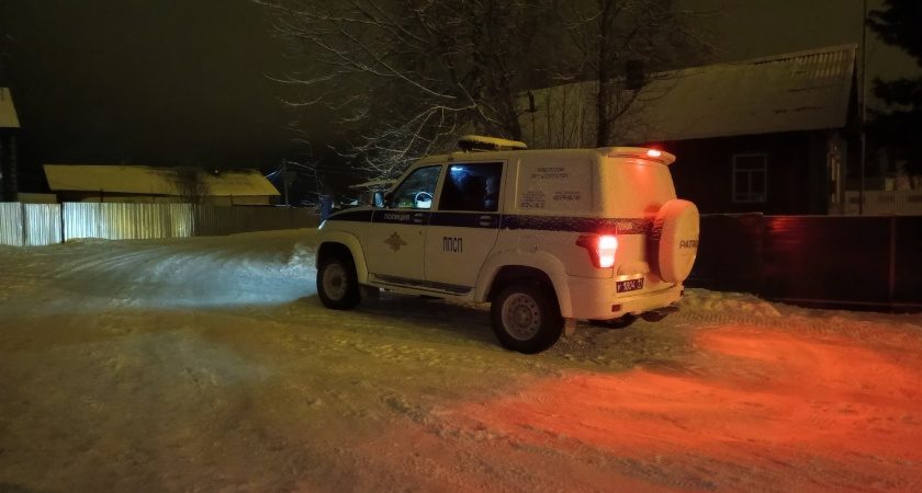 В Коми пьяный пассажир такси угнал машину у водителя 