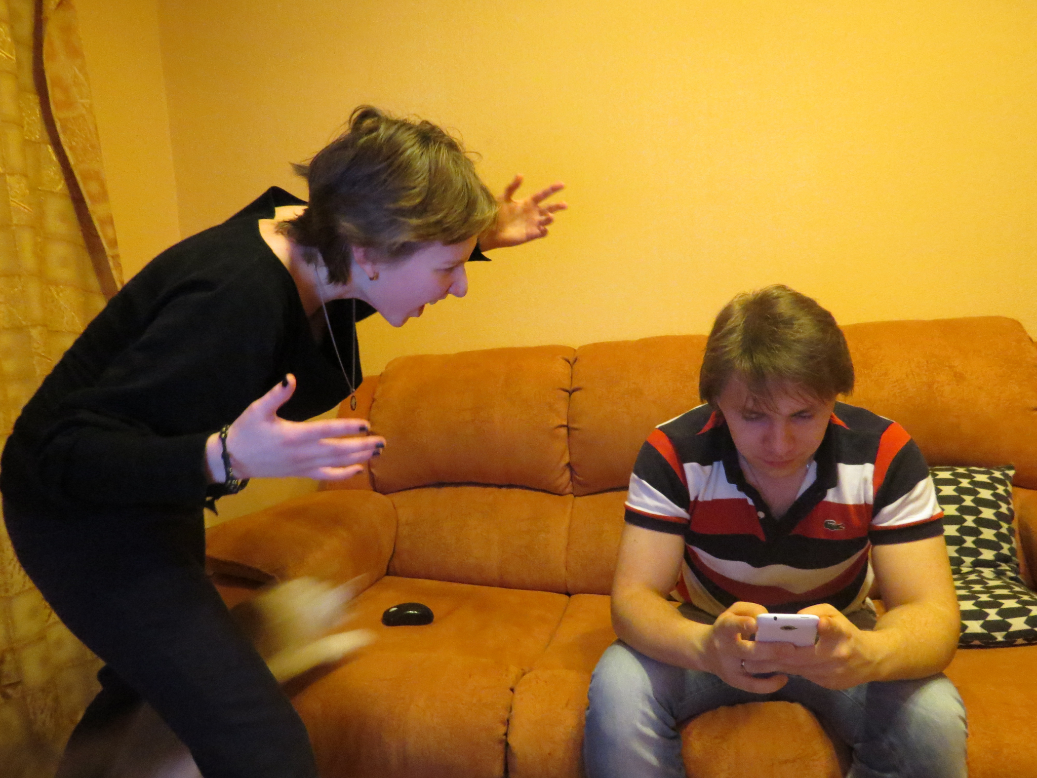 Гороскоп на 9 июня: у Львов будут проблемы с любимыми, а у Козерогов - интересные идеи