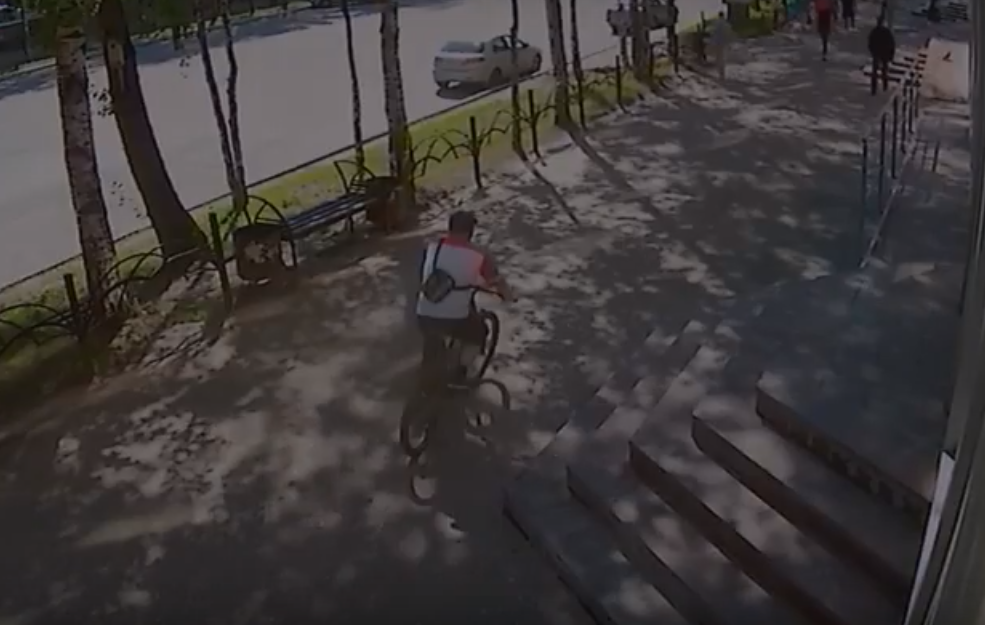 Появилось видео с сыктывкарским велосипедистом, из-за которого 3-летний ребенок попал в больницу
