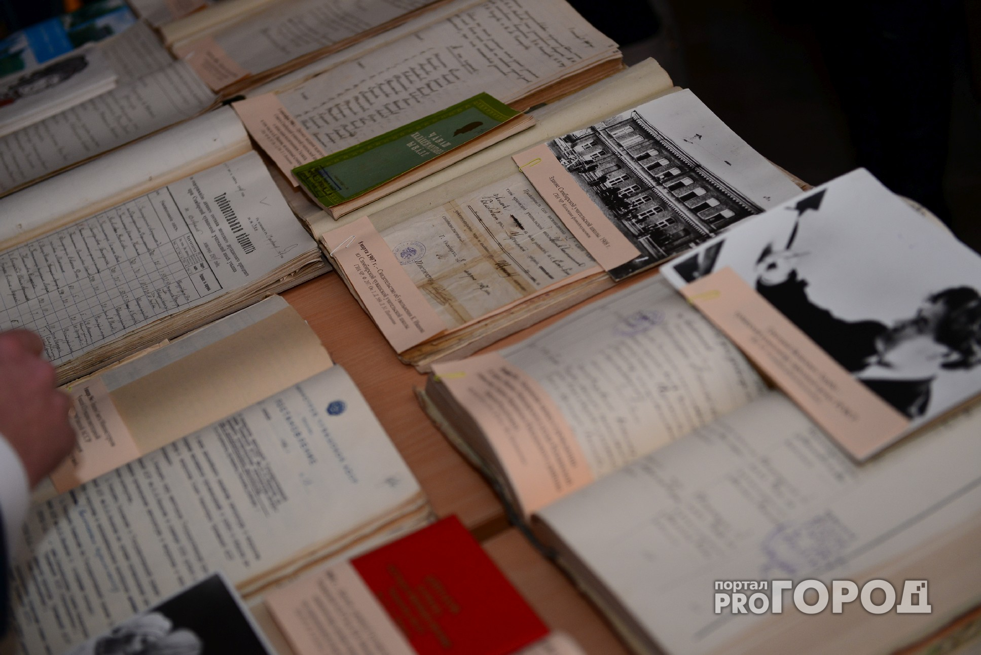 Сыктывкарка продаёт домашнюю библиотеку за миллион рублей (фото)