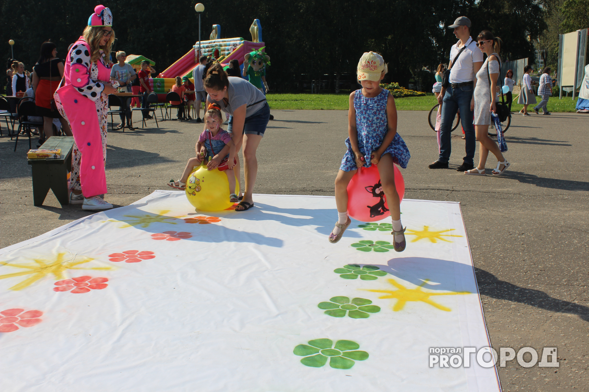 На День Республики Коми дети устроили игровую площадку в самом центре города (фото, видео)