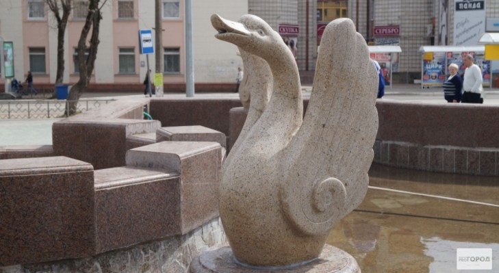 Многострадальный фонтан в центре Сыктывкара наконец отремонтируют (фото)