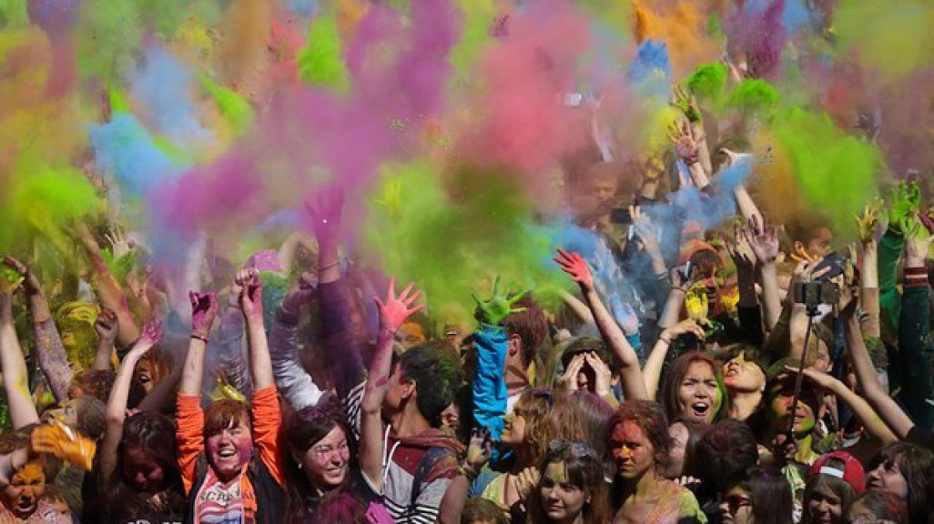 Гороскоп на 26 августа:  у Близнецов будет вечеринка, а Тельцы просто не смогут усидеть на месте