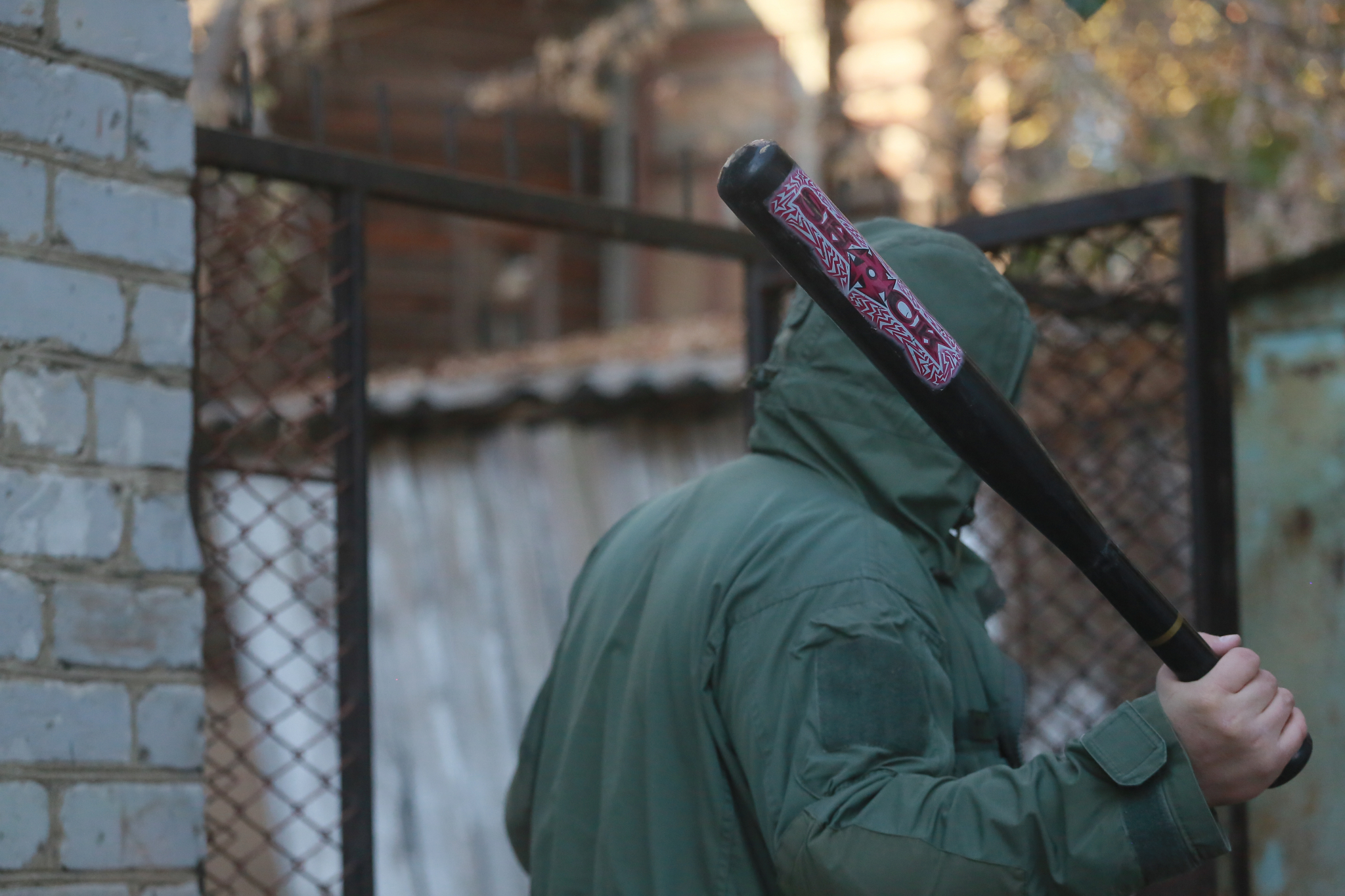 В Сыктывкаре взрослый мужчина попал в реанимацию после драки с подростком