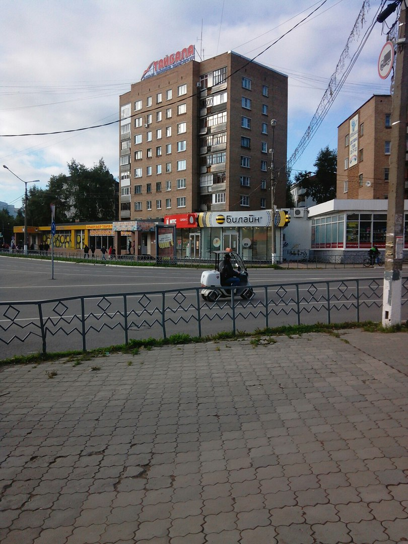 В Сыктывкаре ездит одноместное такси без дверей (фото)