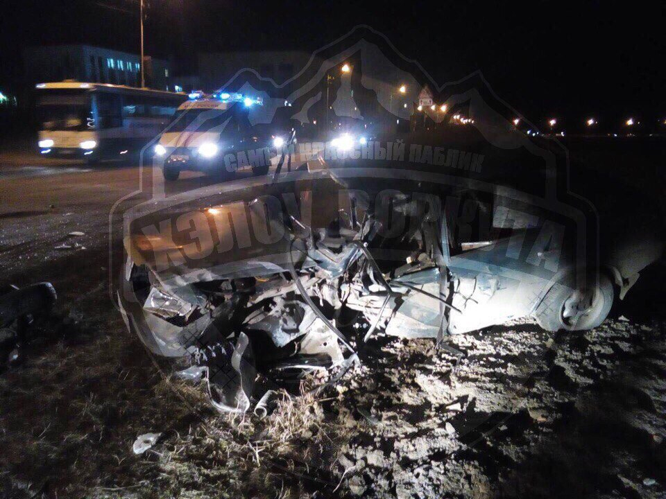 В Коми пьяный водитель на джипе превратил ВАЗ в груду металла, есть жертвы (фото)