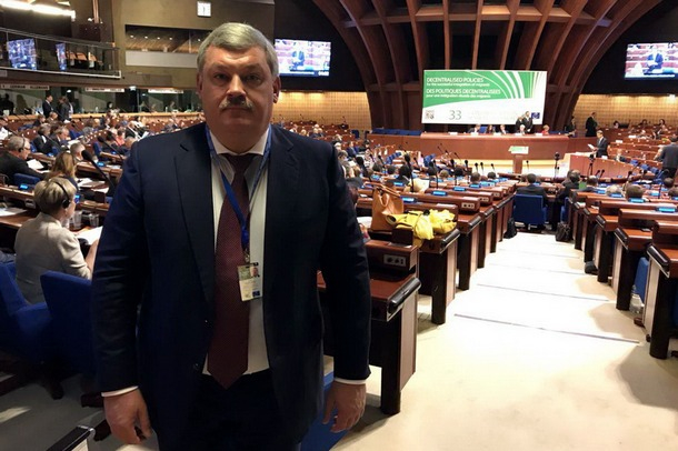 Глава Коми Сергей Гапликов опубликовал фото с конгресса в Страсбурге