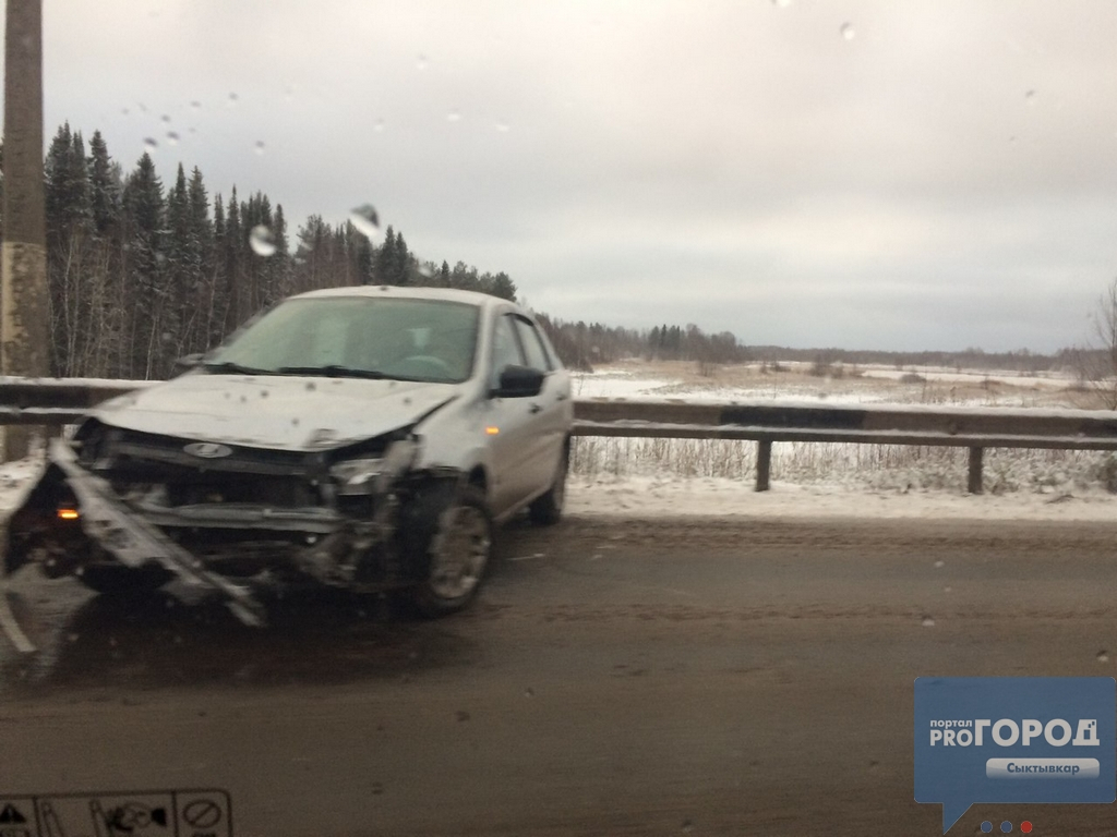 В утренний час пик на подъезде к Сыктывкару образовался затор (фото)
