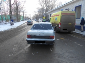 В Сыктывкаре водитель сбил двух пешеходов, переходивших дорогу на зеленый свет