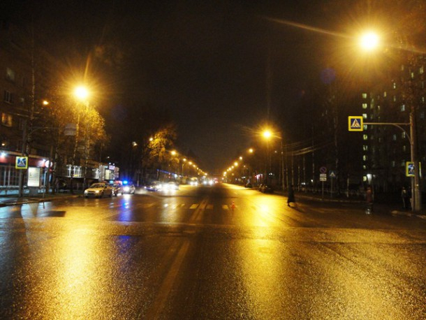 В Сыктывкаре водитель «Ниссана» сбил девушку на пешеходном переходе