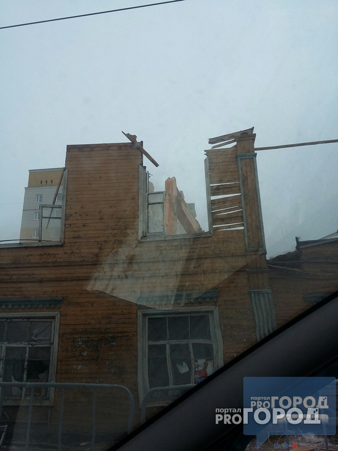В центре Сыктывкара сносят еще один жилой дом (фото)